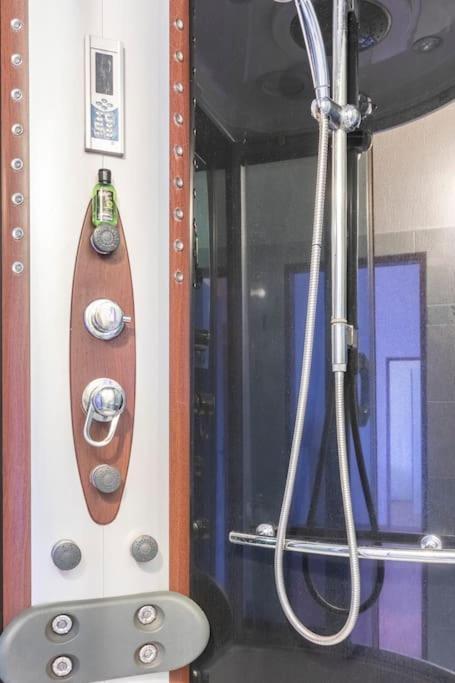 Apartment Termal カルロヴィ・ヴァリ エクステリア 写真